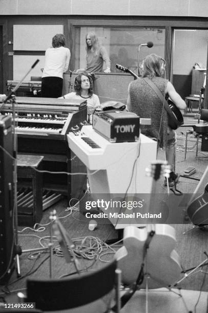 Yes Instruments 5,889 Yes Band Stock Photos, High-Res Pictures, and Images - Getty Images