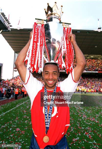 Thierry Henry Photos Photos and Premium High Res Pictures - Getty Images