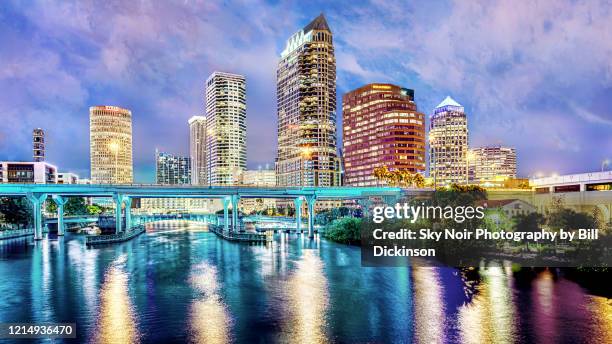 tampa skyline - florida bridge stock-fotos und bilder