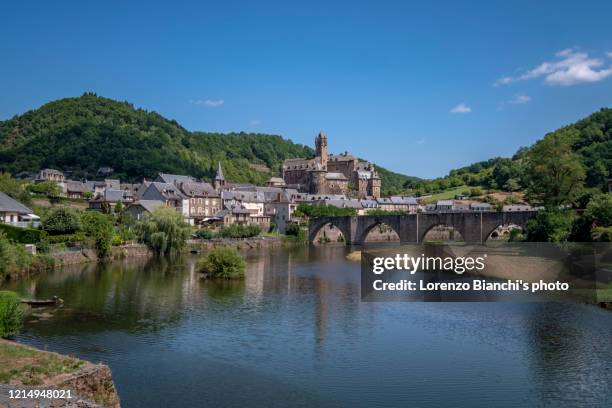 view of estaing, occitanie, france - estaing stock pictures, royalty-free photos & images