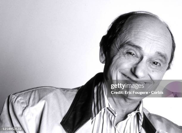 Sim (Actor) Photos and Premium High Res Pictures - Getty Images