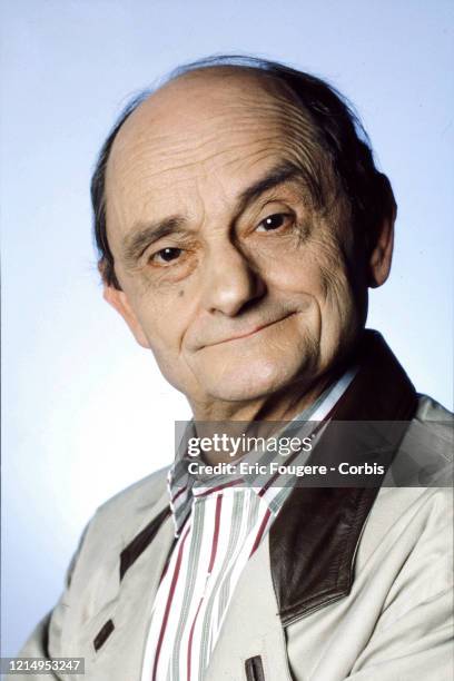 Sim (Actor) Photos and Premium High Res Pictures - Getty Images