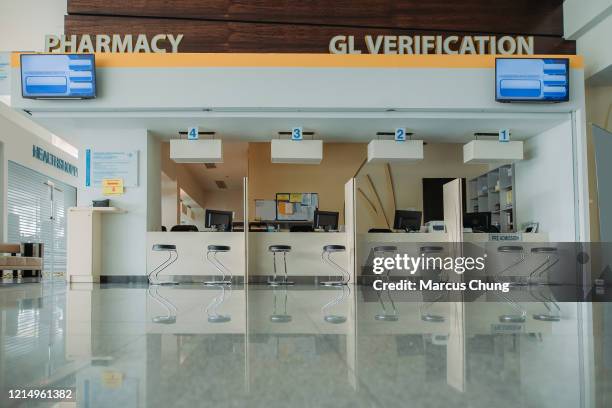 pharmacy and registration counter at lobby hospital - lobby screen stock pictures, royalty-free photos & images