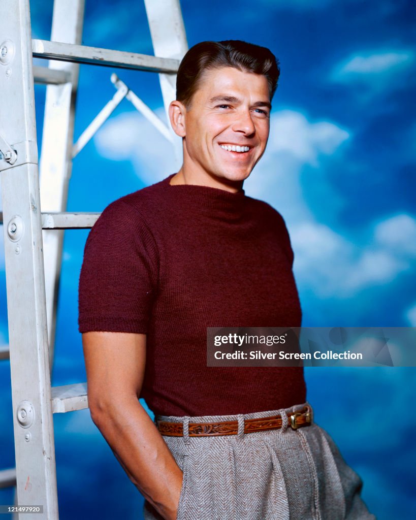 Reagon Ronal Ronald Reagan , US actor, wearing a brown t-shirt and grey trousers ...