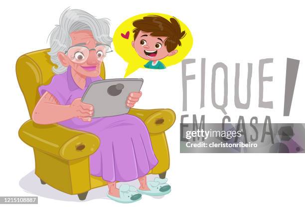 stockillustraties, clipart, cartoons en iconen met blijf thuis (bejaarde vrouw) - casa