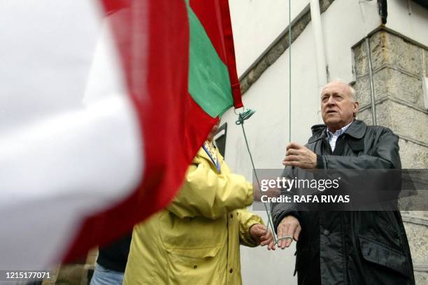 Basque Party Basque Nationalist Party Photos and Premium High Res Pictures - Getty ...
