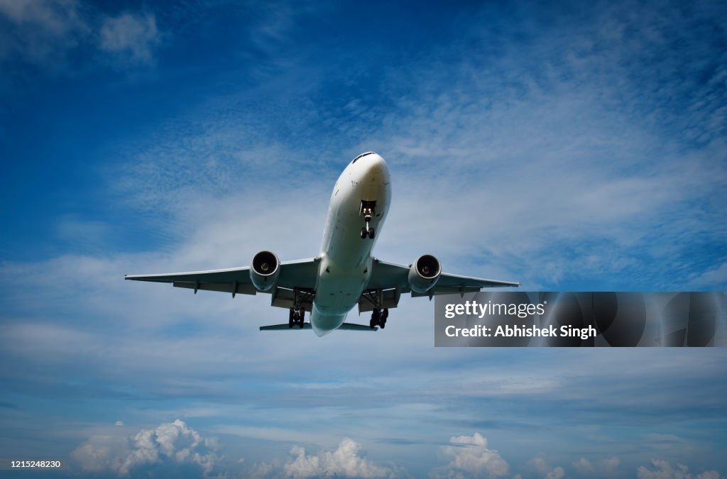 A commercial airplane