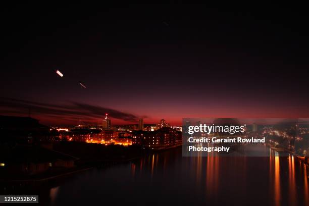 romantic sky, cardiff bay - cardiff bay stock-fotos und bilder