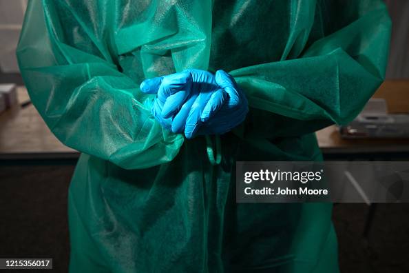 New Yorkers Get Coronavirus Tests At Lehman College In The Bronx New Yorkers Get Coronavirus Tests At Lehman College In The Bronx