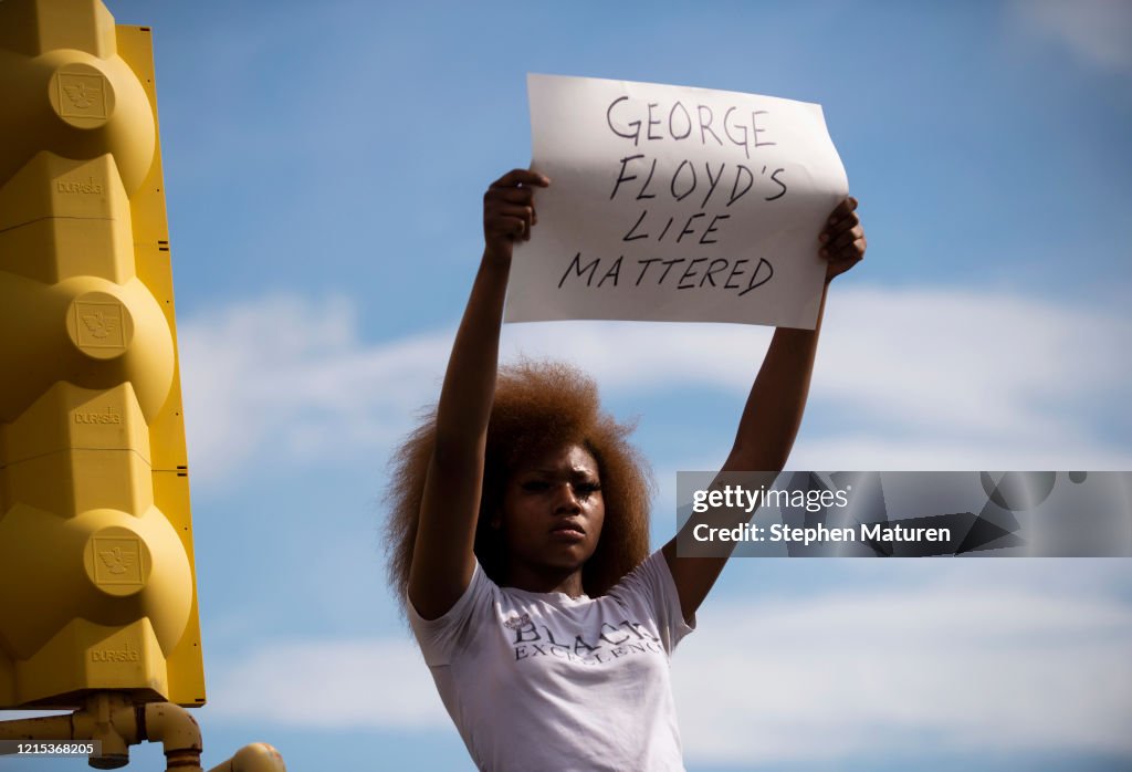 'I Can't Breathe' Protest Held After Man Dies In Police Custody In Minneapolis