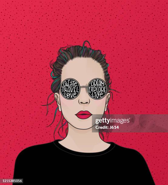 illustrazioni stock, clip art, cartoni animati e icone di tendenza di ragazza con occhiali da sole - rossetto rosso