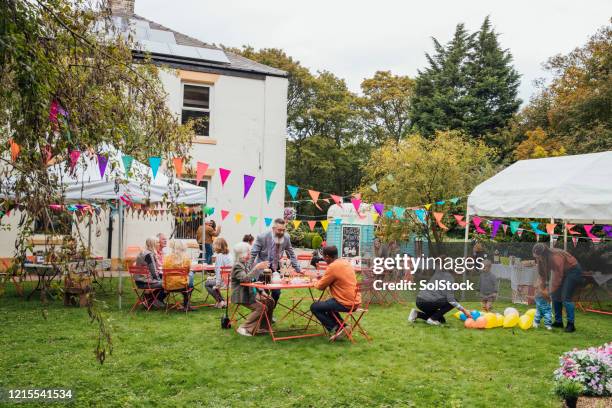 garden fun - outdoor table stock pictures, royalty-free photos & images