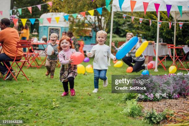 balloon fun - kids party stock pictures, royalty-free photos & images