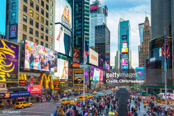 times square, manhattan, new york, usa - times square manhattan stock pictures, royalty-free photos & images