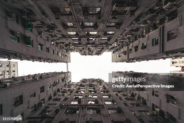 residential building in hong kong - housing difficulties stock pictures, royalty-free photos & images