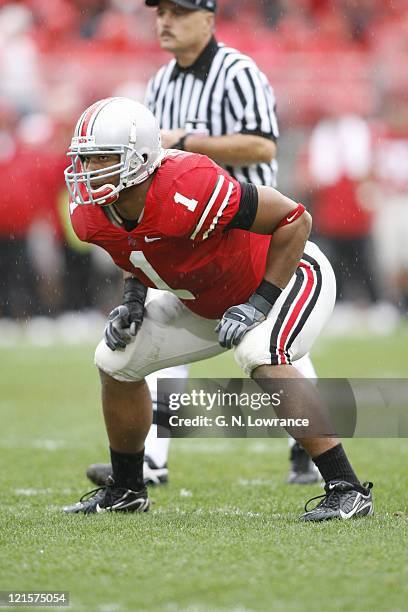 Linebacker Marcus Riley 129 Marcus Freeman American Football Player Stock Photos, High-Res ...