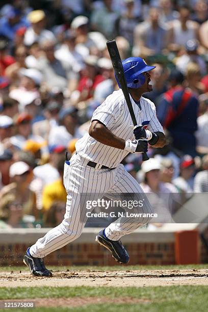 Tony Womack of the Cubs at the plate during action between the Atlanta Braves and Chicago Cubs at Wrigley Field in Chicago, Illinois on May 28, 2006....