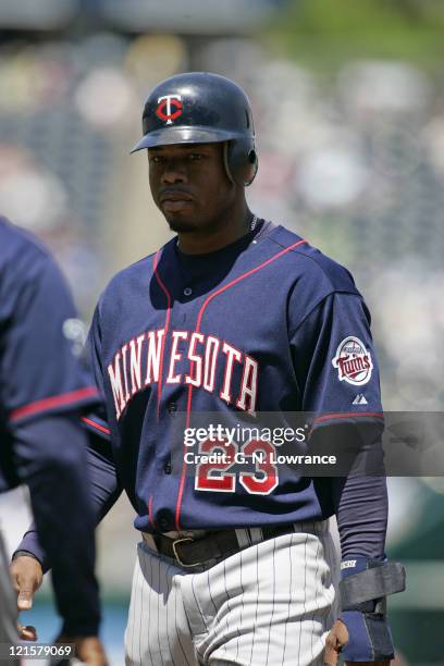 Shannon Stewart of the Minnesota Twins in action against the Kansas City Royals at Kauffman Stadium in Kansas City, Missouri on April 27, 2006. The...