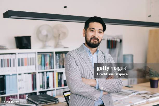 portrait of young entrepreneur - only japanese stock pictures, royalty-free photos & images