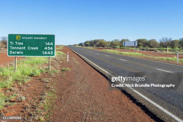 darwin 1442km - kilometer stockfoto's en -beelden