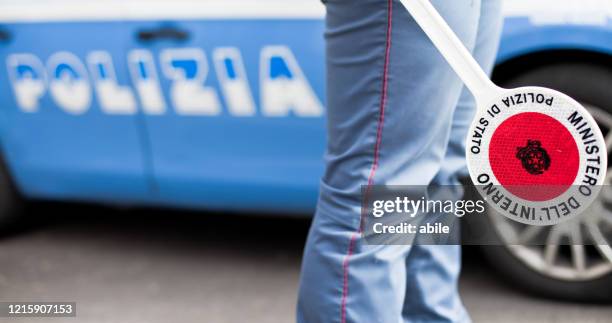 italienischer polizist in padua - citation stock-fotos und bilder