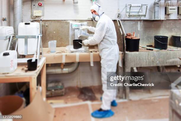Testing Lab Paint 1,053 Paint Testers Stock Photos, High-Res Pictures, and Images - Getty ...