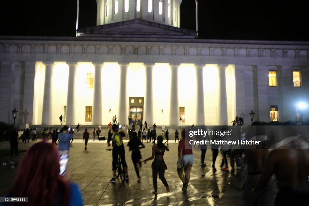 Protesters Break Into Ohio Statehouse In Columbus As Nationwide Backlash Erupts After George Floyd Killing