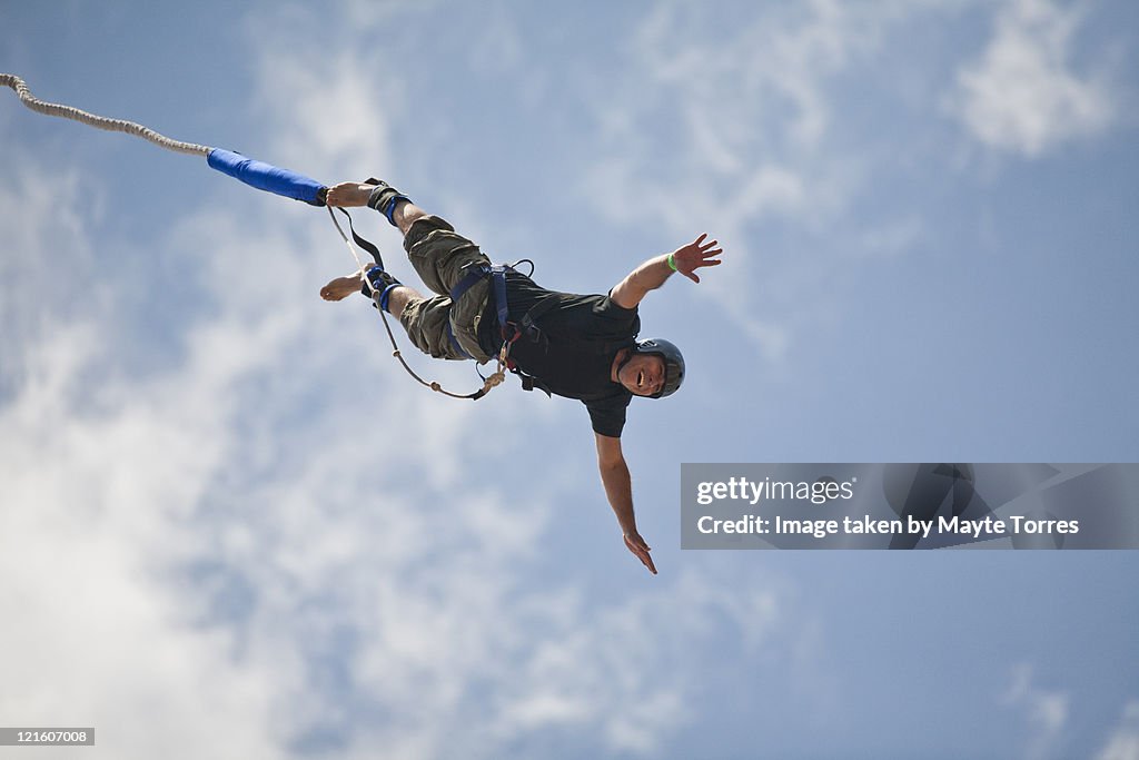 Bungee jumping man