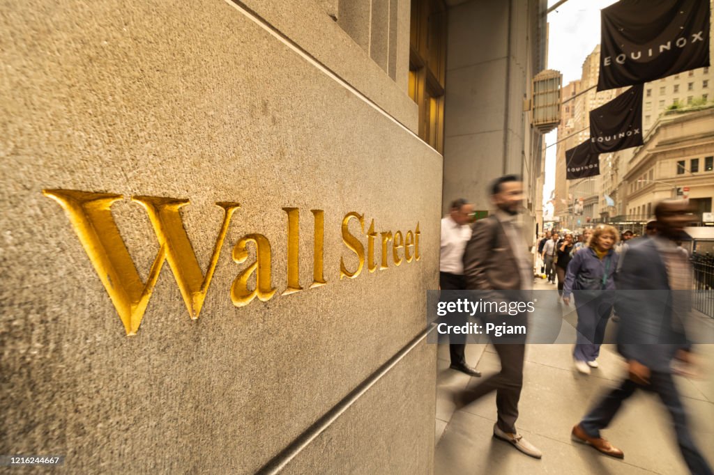 Business on Wall Street in Manhattan