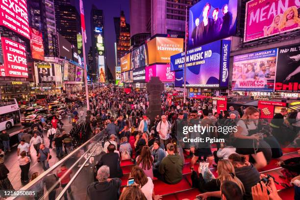 times square in manhattan new york usa - the lost landmarks of new york stock pictures, royalty-free photos & images