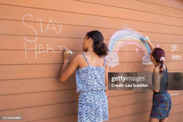 children’s messages during covid-19 outbreak - lockdown stock pictures, royalty-free photos & images