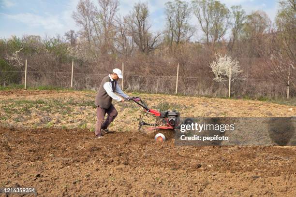18 918点の耕すのストックフォト Getty Images 18 918点の耕すのストックフォト Getty Images