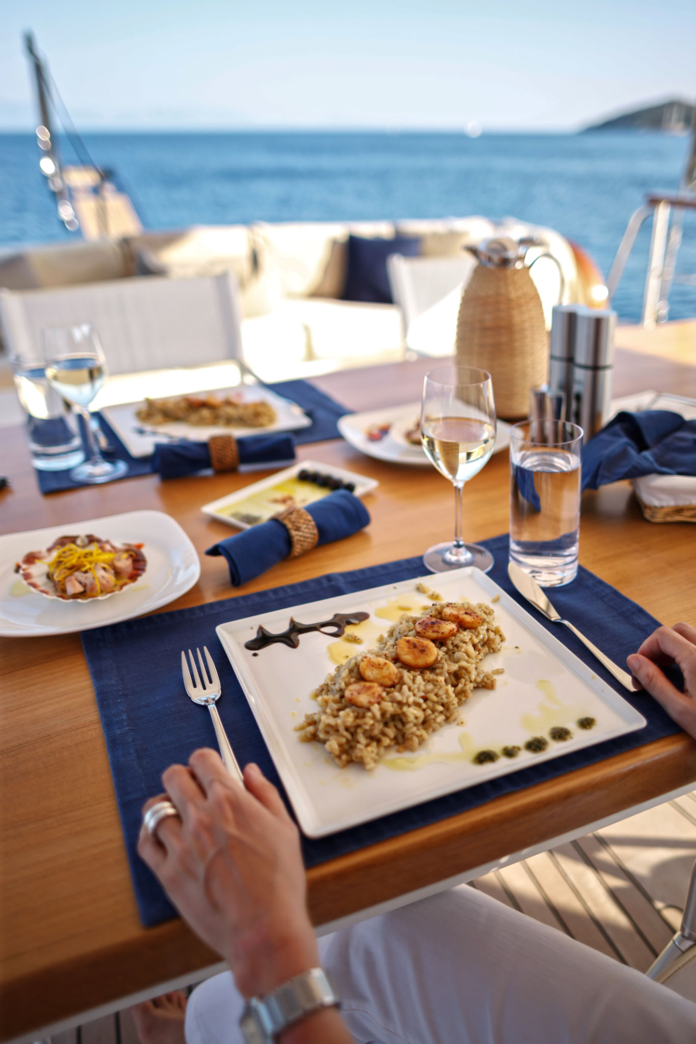 yacht dining