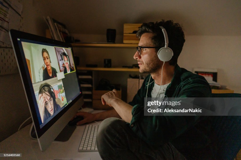 Fare una videoconferenza con i colleghi