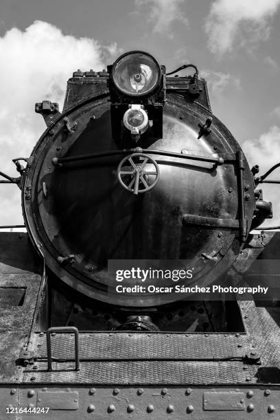 front view of an old steam train - train front view stock pictures, royalty-free photos & images