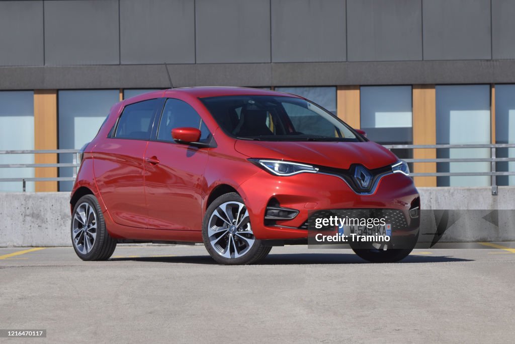 Renault Zoe auf einem Parkplatz