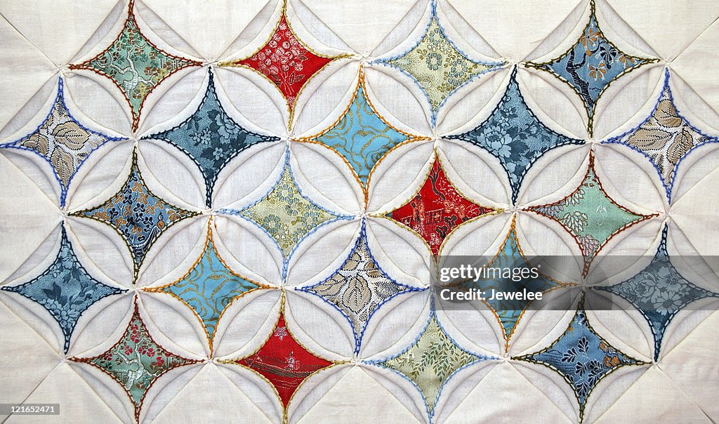 Cathedral Windows Quilted Pattern