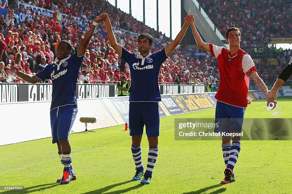 FSV Mainz 05 v FC Schalke 04  - Bundesliga