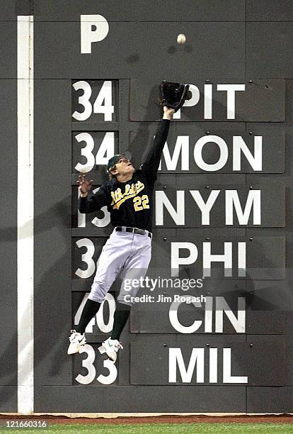 463 Oakland Athletics Eric Byrnes Photos & High Res Pictures - Getty Images