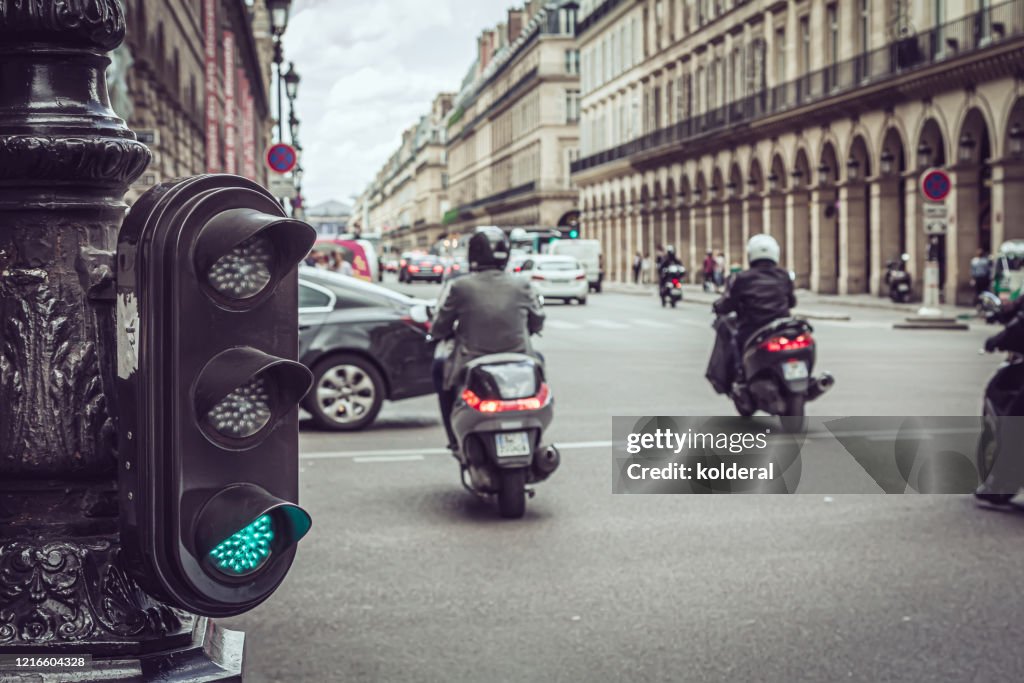 Rue de Rivoli Street traffic in Paris