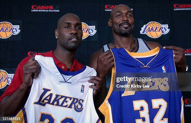 Gary Payton and Karl Malone at Staples Center press conference to announce contract signing with the Lakers.