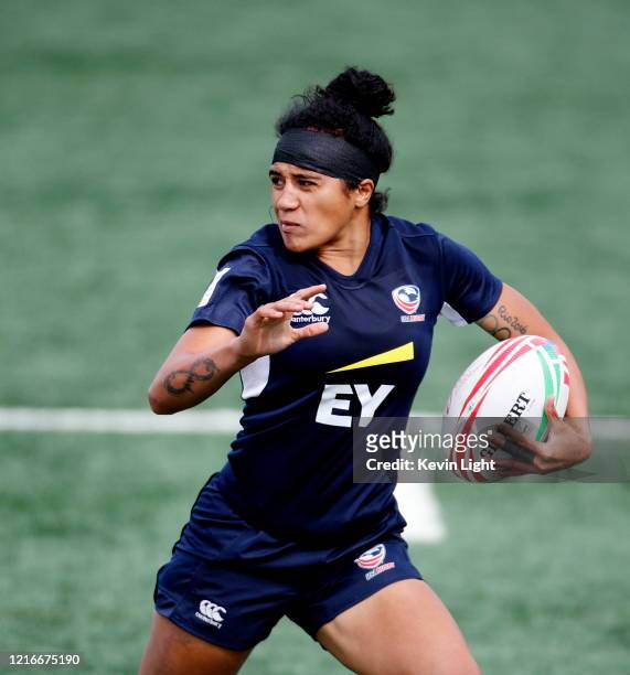 Joanne Fa'avesi of the USA runs with the ball against France during the HSBC World Rugby Sevens Series Bronze medal match at Westhills Stadium on May...