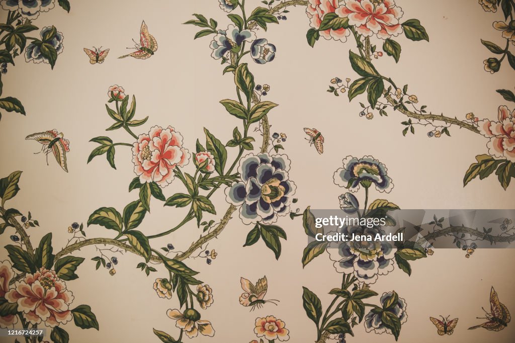 Vintage Wallpaper Pattern, Floral Wallpaper On Wall
