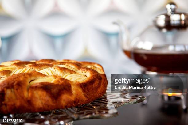 kuchen - apfelkuchen stock pictures, royalty-free photos & images
