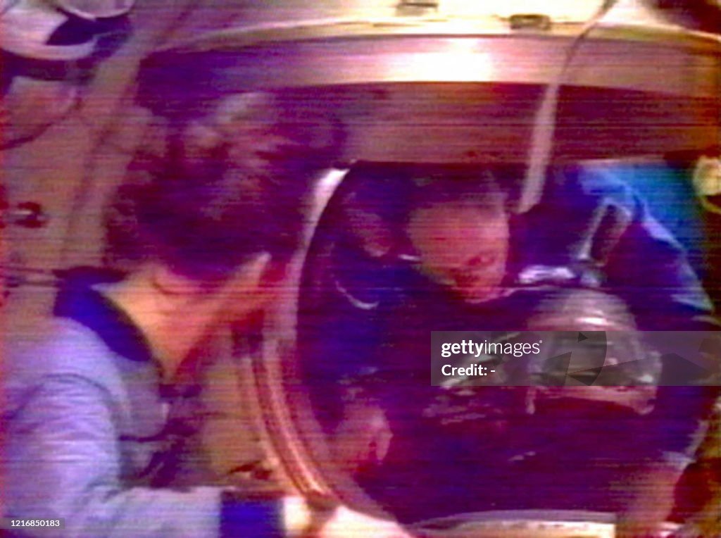 SPACE-MIR18-DOCKING