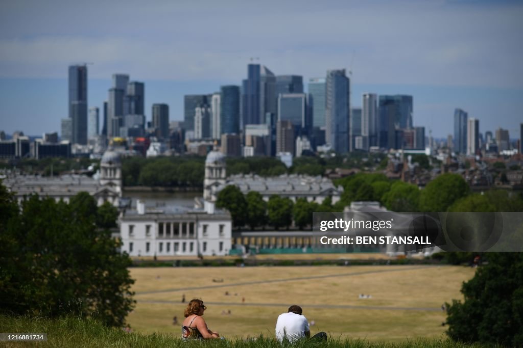 BRITAIN-HEALTH-VIRUS-LEISURE-WEATHER