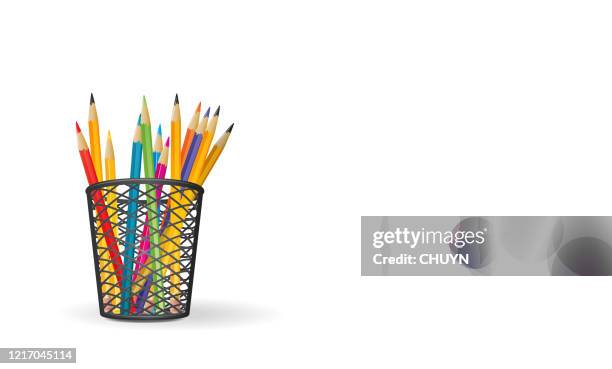 ilustraciones, imágenes clip art, dibujos animados e iconos de stock de espíritu creativo - color pencils