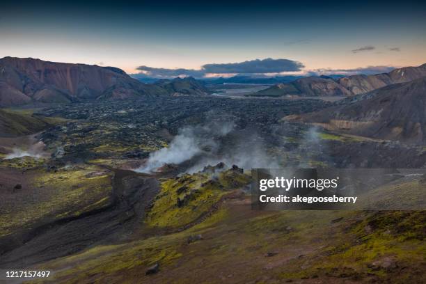 landmannalaugar landscape landmark, iceland - anel de fogo do pacífico imagens e fotografias de stock