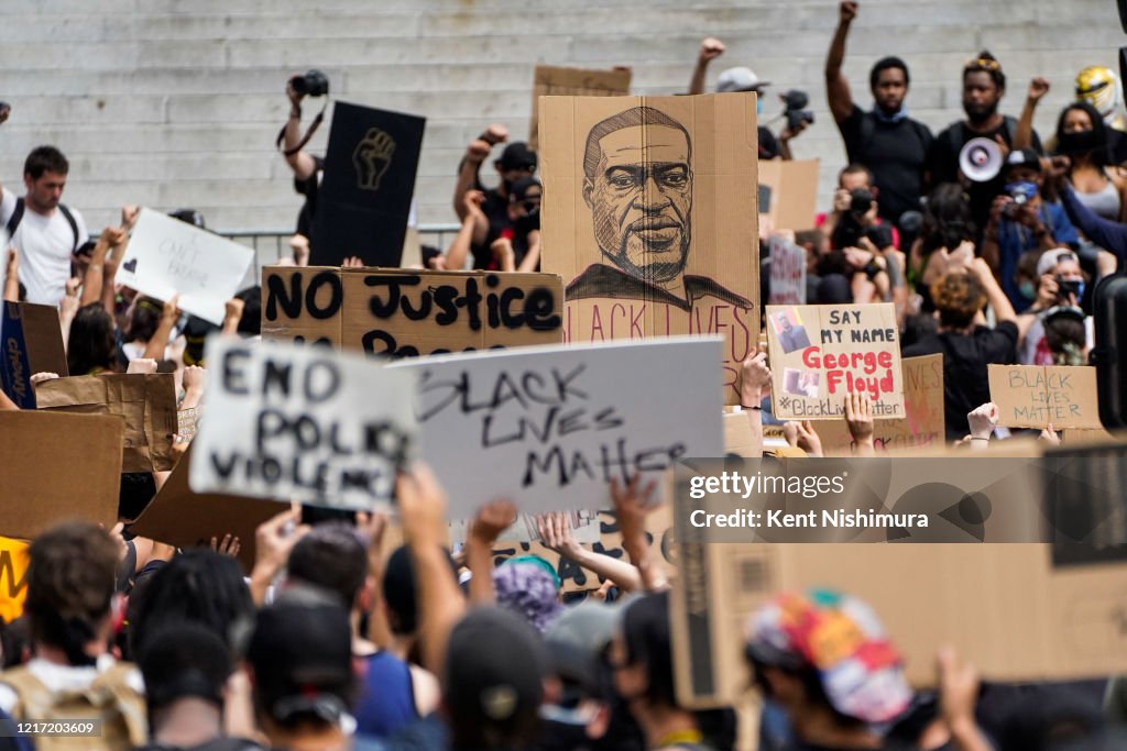 Protsting the death of George Floyd in Los Angeles