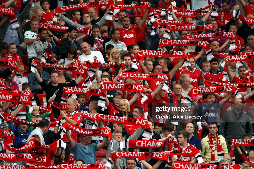 Manchester United v Tottenham Hotspur - Premier League